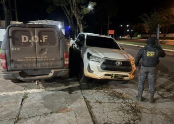 Homem é preso com caminhonete adulterada durante bloqueio na fronteira Homem é preso com caminhonete adulterada durante bloqueio na fronteira