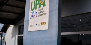 Mulher trans sofre queimaduras após discussão familiar