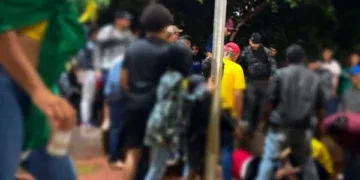 Vídeo: Durante estreia do Brasil na Copa, homem é executado a tiros no Alves Pereira 