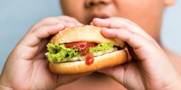 Como prevenir a obesidade infantil: saiba onde buscar orientação e acompanhamento