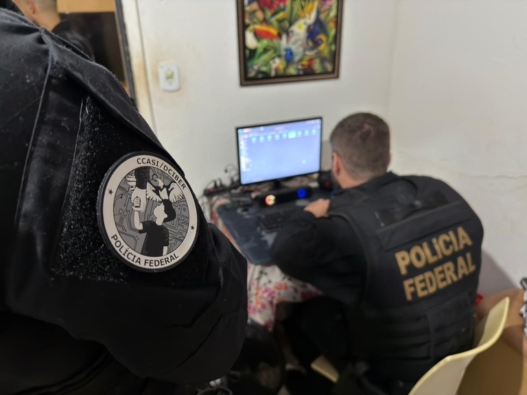 Operação da Polícia Federal mira crimes de abuso sexual infantil na internet