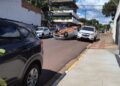 Carro capota em frente à Câmara Municipal de Campo Grande