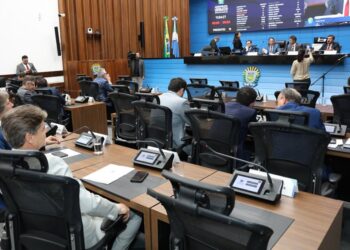 Assembleia vota projeto que altera regras de câmeras em escolas e reforça proteção de dados Assembleia vota projeto que altera regras de câmeras em escolas e reforça proteção de dados