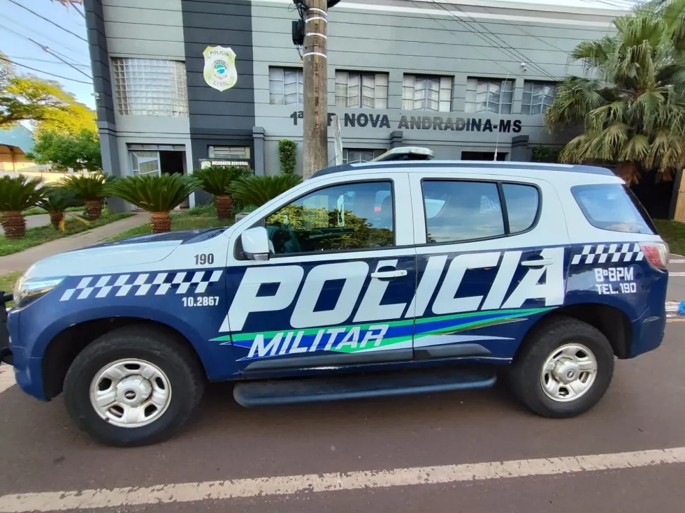 Filho invade casa do pai, ameaça e acaba detido pela polícia