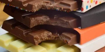 Homem é preso após tentar furtar 19 barras de chocolate em supermercado