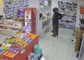 Suspeito de roubo a farmácia é preso após ação de policial de folga