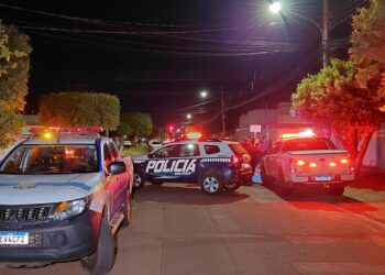 Três jovens são baleados em ataque no Jardim Nhanhá, em Campo Grande Três jovens são baleados em ataque no Jardim Nhanhá, em Campo Grande