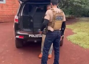 “Cachorrão” foragido há 13 anos por feminicídio é preso em MS durante operação da Polícia Civil “Cachorrão” foragido há 13 anos por feminicídio é preso em MS durante operação da Polícia Civil