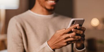 Redes sociais e trabalho: quando um post pode virar problema no emprego