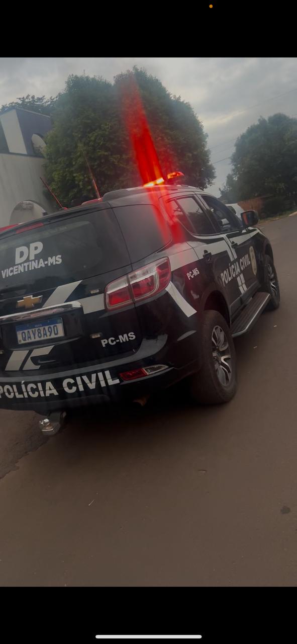 Homem é preso após ameaçar matar ex caso ela chamasse a polícia