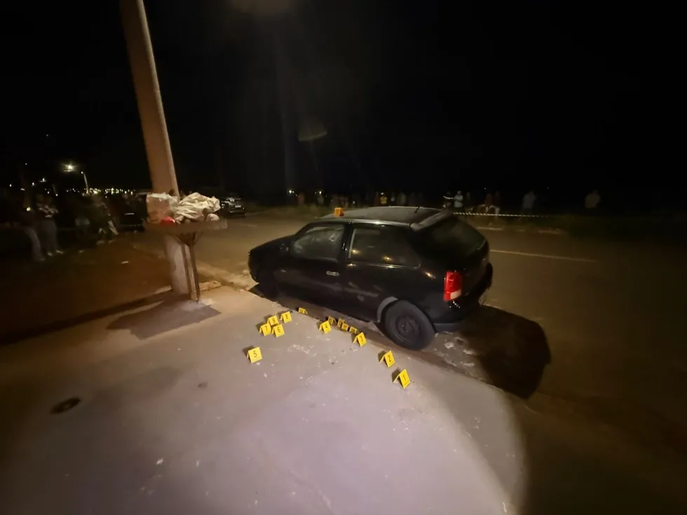 Homem é atraído para armadilha e executado a tiros dentro de carro