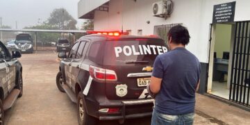 Condenado por roubo de veículo é capturado após ser localizado em residência