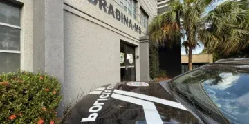 Festa de família termina na delegacia após ameaça de homem armado