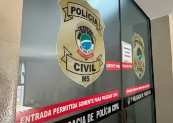 Idosa tem conta invadida e perde dinheiro após empréstimo e Pix não autorizados Idosa tem conta invadida e perde dinheiro após empréstimo e Pix não autorizados