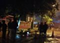 Jovem é alvo de emboscada e morto com vários disparos Jovem é alvo de emboscada e morto com vários disparos