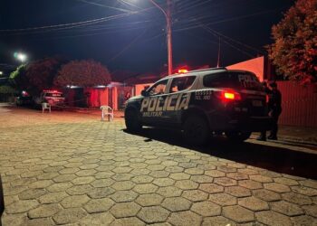 Jovem é executado a tiros dentro de casa