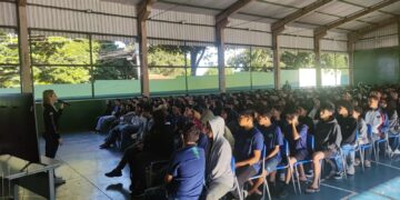 Polícia orienta estudantes sobre bullying e uso seguro das redes