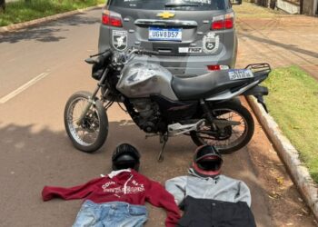 Moto e roupas usadas em execução de empresário são apreendidas em casa na Capital