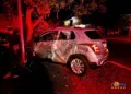 Caminhão perde freio e provoca acidente com três veículos Caminhão perde freio e provoca acidente com três veículos