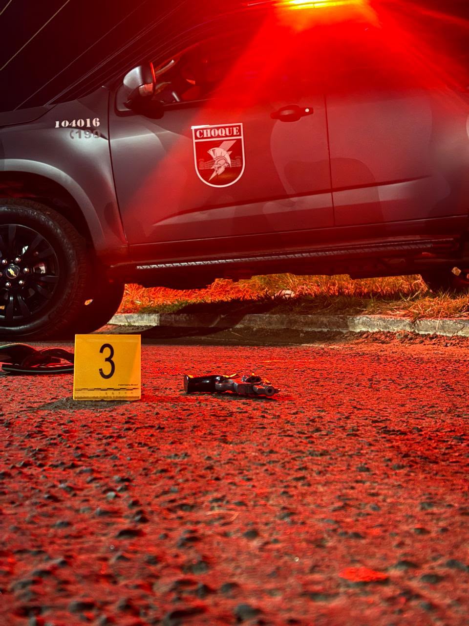 Suspeito com histórico criminal morre após confronto com a PM no Tiradentes