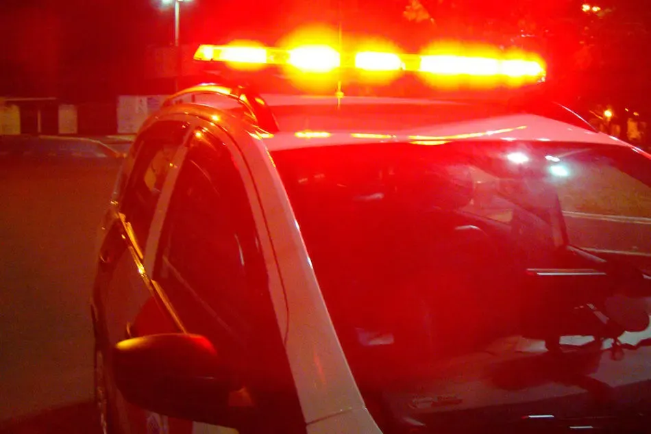 Homem é preso após causar confusão e danos em boate