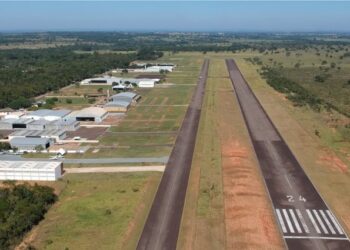 Tentativa de pouso termina em queda e explosão na Capital Tentativa de pouso termina em queda e explosão na Capital