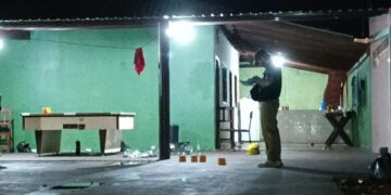 Adolescente é morto a tiros durante festa e duas pessoas ficam feridas