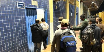 Frio intenso mobiliza acolhimento para 66 pessoas