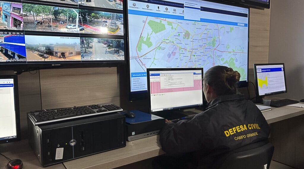 Tempestade com ventos intensos coloca Campo Grande em alerta entre a noite deste sábado e domingo