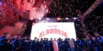 “Que essa chama nunca se apague”: seleção é recebida com festa após campanha histórica do Paraguai