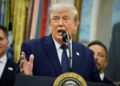 Trump pressiona Fifa, ataca árbitro brasileiro e expõe risco de interferência política no futebol Trump pressiona Fifa, ataca árbitro brasileiro e expõe risco de interferência política no futebol