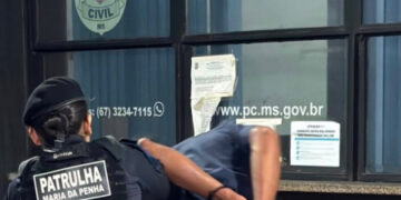 Filho é preso após invadir casa da mãe e descumprir medida protetiva