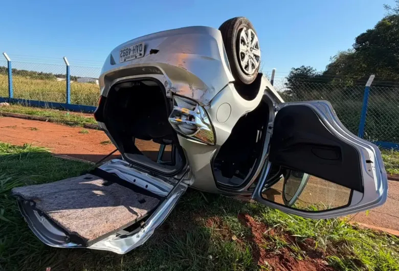 Motorista capota carro na MS-134 e escapa sem ferimentos graves