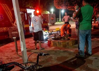 Ciclista é atingido por carro e motorista foge sem prestar socorro Ciclista é atingido por carro e motorista foge sem prestar socorro