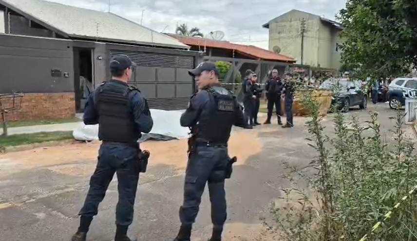 Jovem é morto a tiros enquanto aguardava eletricista em casa durante reforma