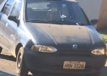 Professora tem carro furtado em frente à escola e mobiliza redes sociais em Campo Grande Professora tem carro furtado em frente à escola e mobiliza redes sociais em Campo Grande