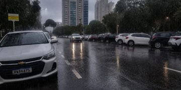 Alerta de tempestade: chuva e ventos fortes podem atingir Campo Grande neste sábado
