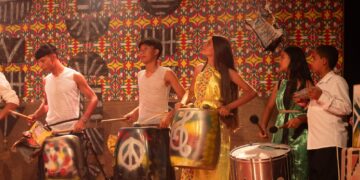 Teatro Aracy Balabanian sedia show da BatuqueCanta 
