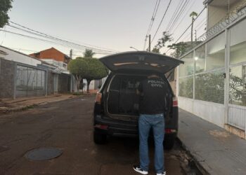 Técnico de enfermagem é preso por torturar adolescente com deficiência Técnico de enfermagem é preso por torturar adolescente com deficiência