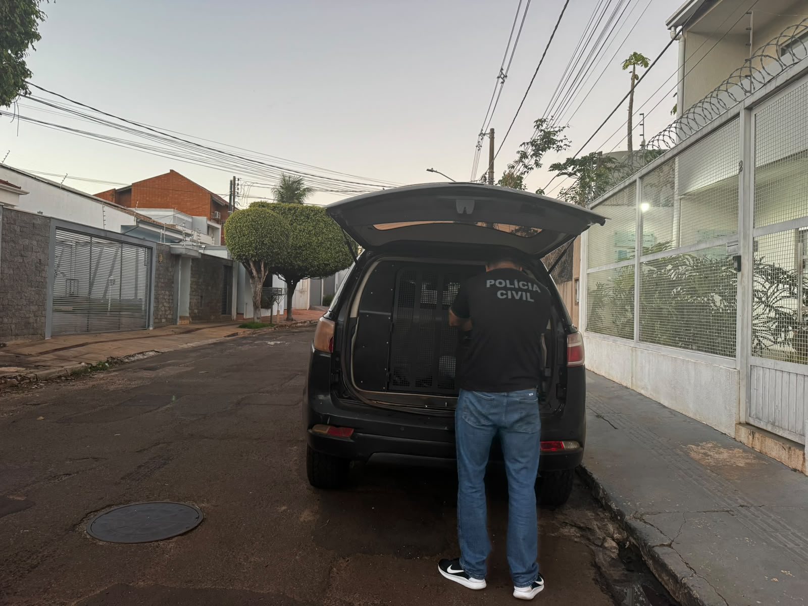 Técnico de enfermagem é preso por torturar adolescente com deficiência