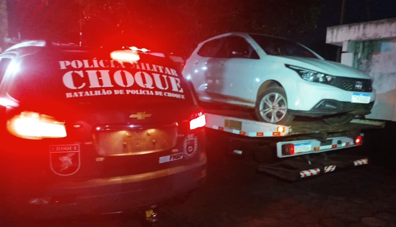 Carro roubado é recuperado horas depois pela PM em Campo Grande