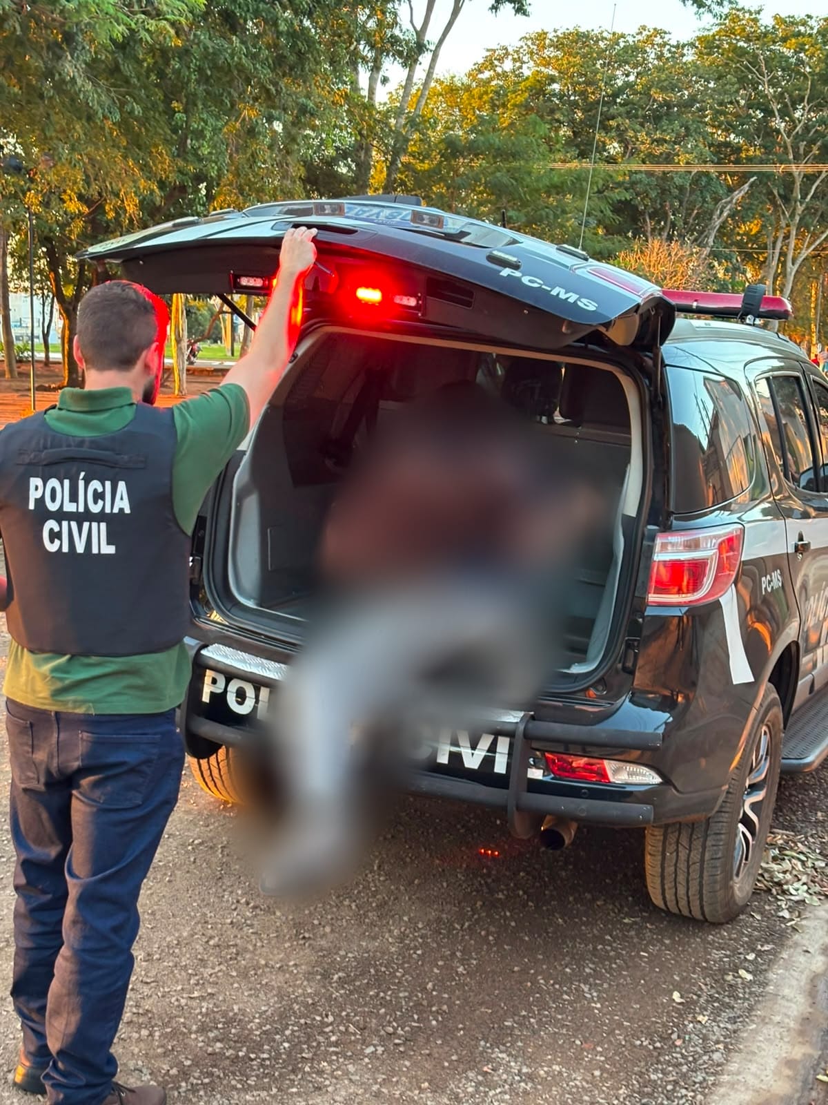 Homem é preso por explorar sexualmente crianças