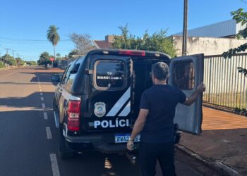 Homem agride mulher, rasga roupa e termina preso em flagrante Homem agride mulher, rasga roupa e termina preso em flagrante