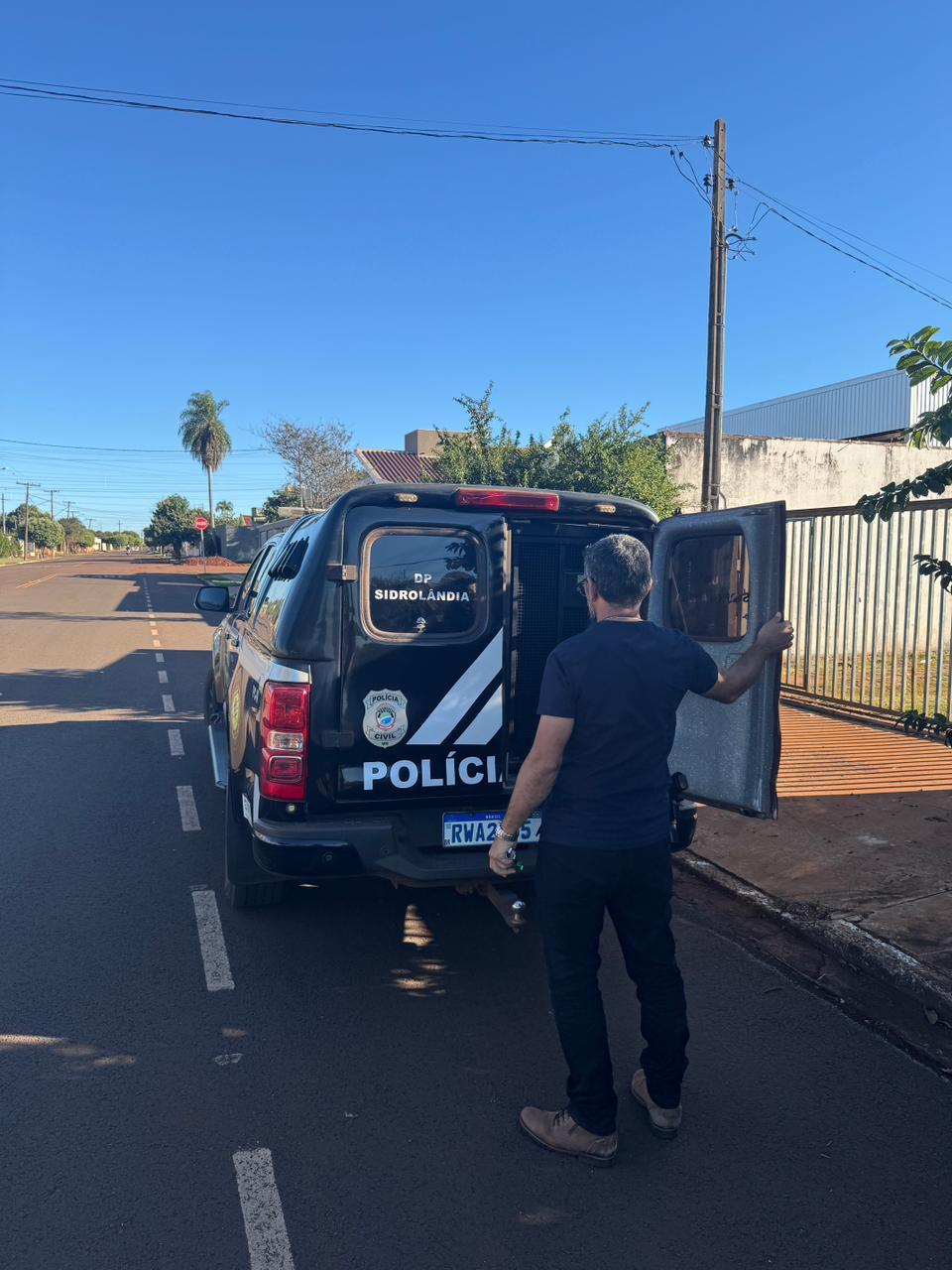 Homem agride mulher, rasga roupa e termina preso em flagrante