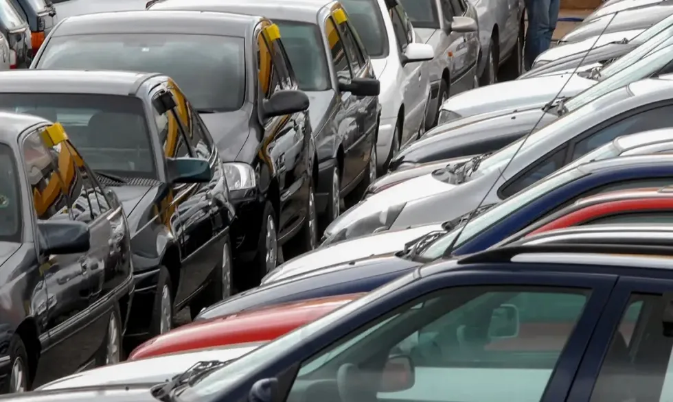 Produção e vendas de veículos crescem no Brasil no primeiro semestre
