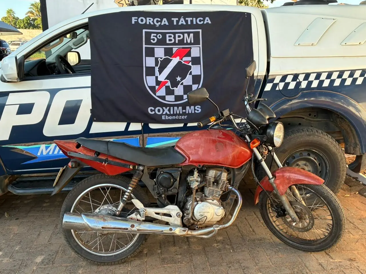 Moto usada em tentativa de execução de adolescente é encontrada abandonada no interior de MS