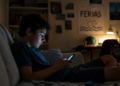 Férias escolares exigem atenção ao tempo de tela e segurança digital de adolescentes Férias escolares exigem atenção ao tempo de tela e segurança digital de adolescentes