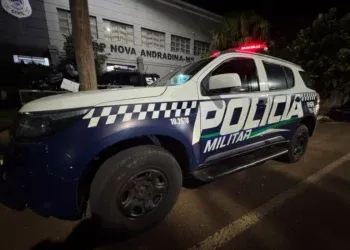 Motorista é preso por embriaguez ao volante após dirigir em alta velocidade Motorista é preso por embriaguez ao volante após dirigir em alta velocidade