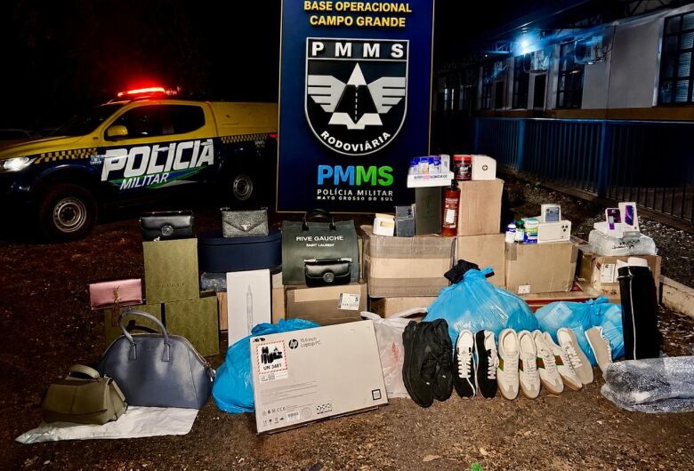 Apreensão surpreende e revela ‘shopping clandestino’ dentro de carro
