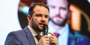 Ministro da Economia elogia Riedel e diz que MS está “na vanguarda” do desenvolvimento